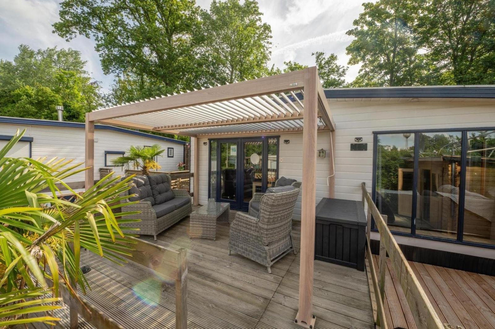 Vz2418 Vakantiechalet * Hoek
